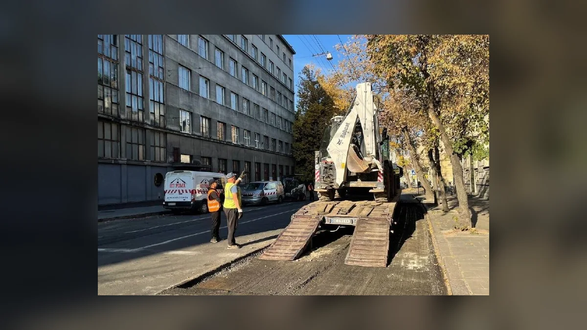 У Львові на вулиці Зеленій розпочали ремонт дороги: рух транспорту обмежили до 11 жовтня
