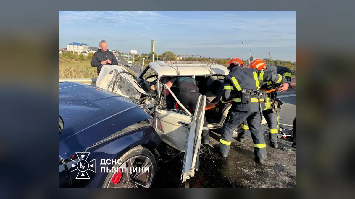 У трьох аваріях на Львівщині загинули троє водіїв: дані ДСНС