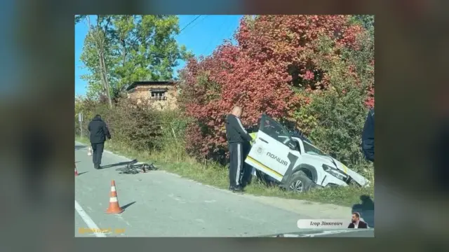У селі Волощин на трасі від Бібрки поліцейське авто збило підлітка